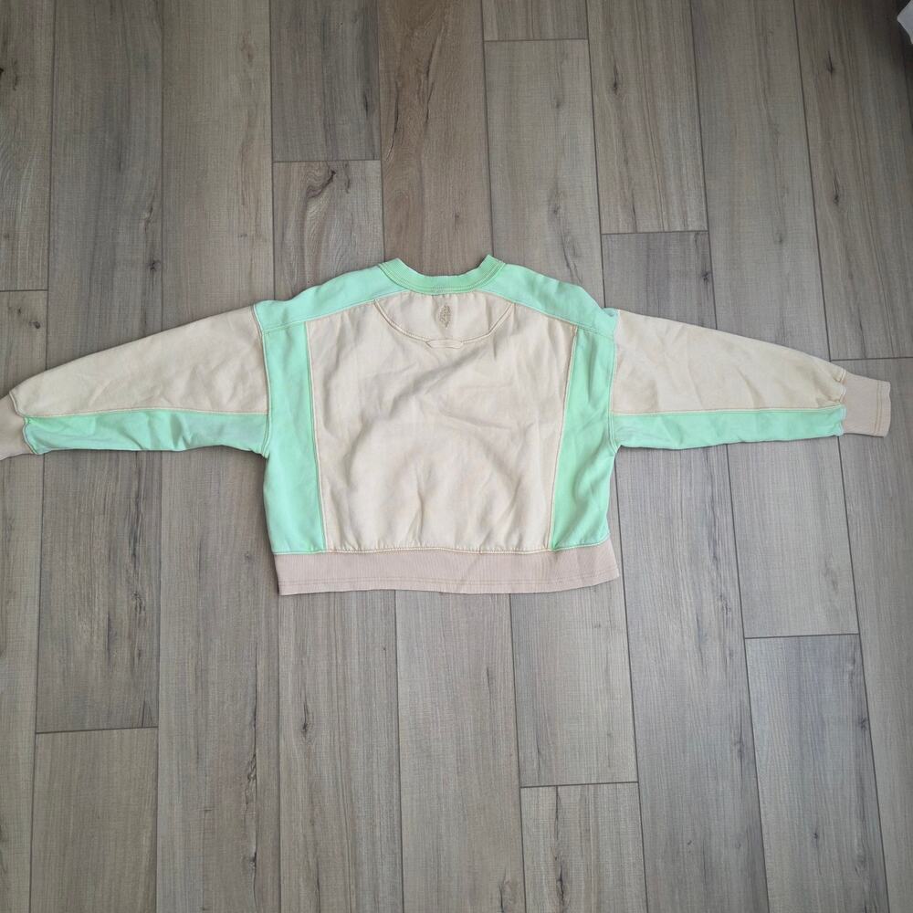 Free People Intercept Colorblock in Sesame Limezest Oversize Sweater Sz XS - Picture 7 of 15